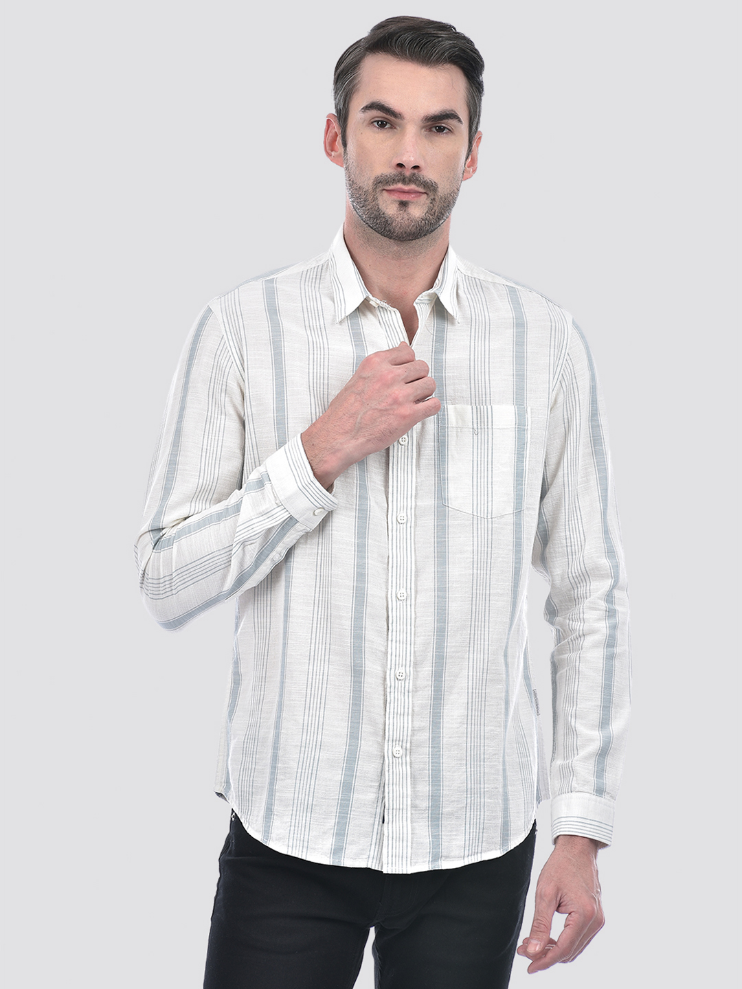 Numero Uno Men Striped Casual Slim-Fit Shirt